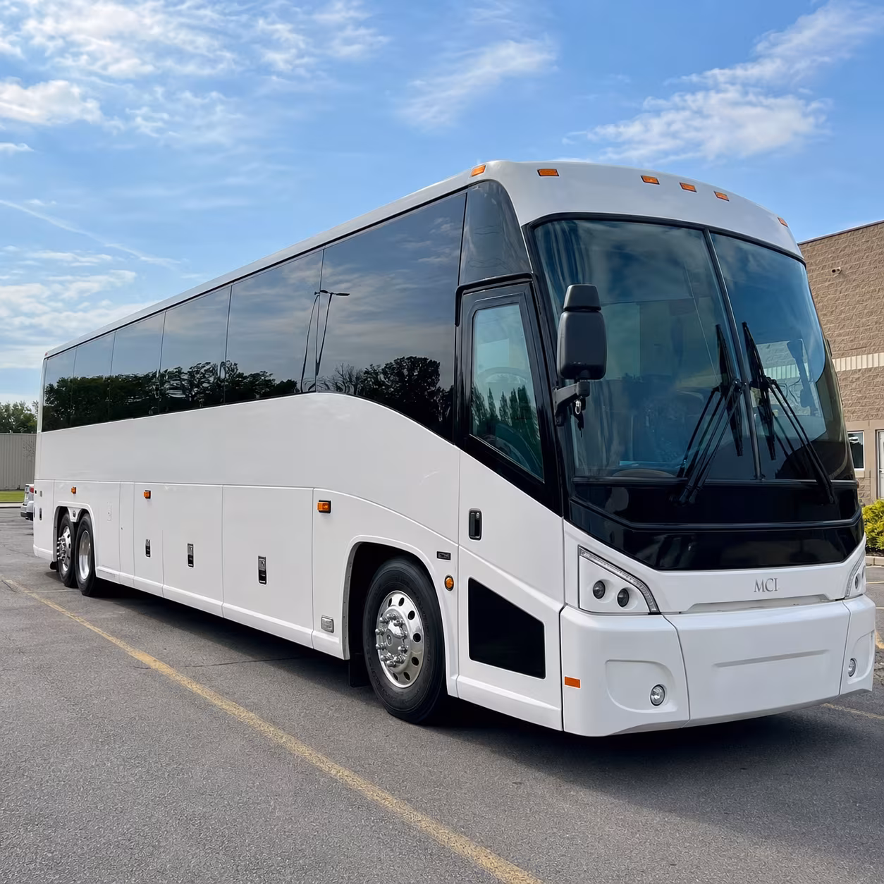 buses to pacific amphitheatre and oc fair events in costa mesa