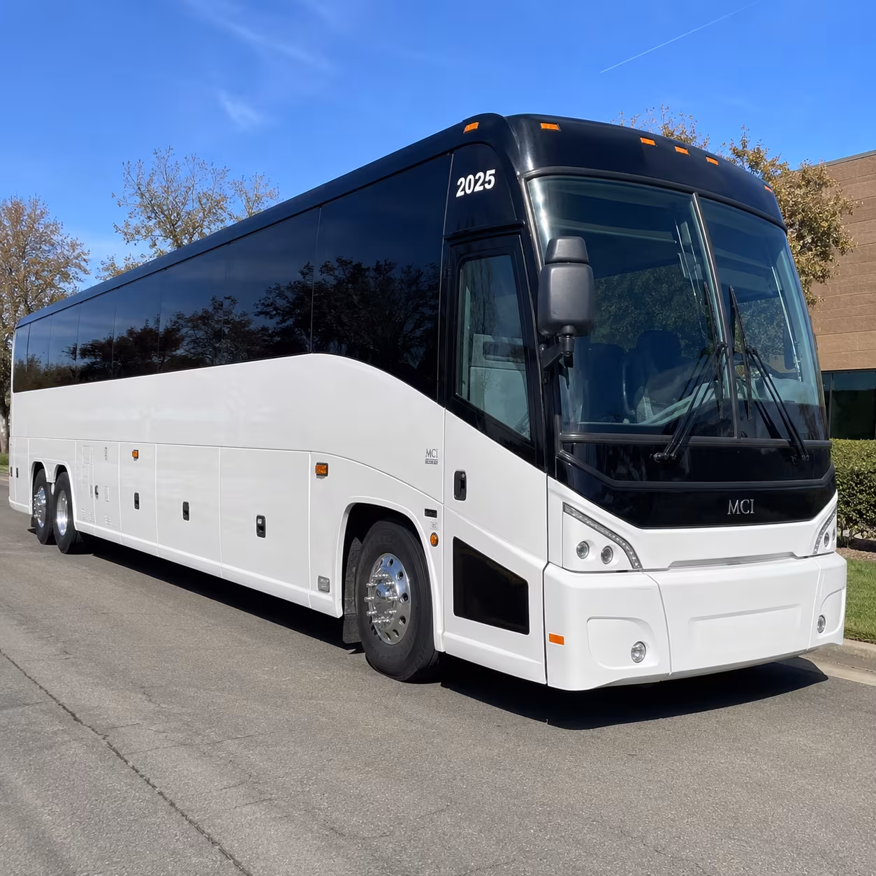 corporate event buses for conferences and off site meetings