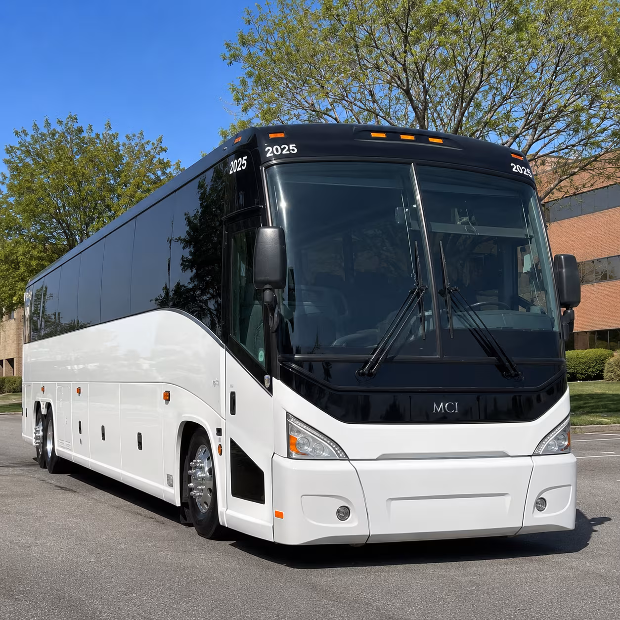 employee shuttle buses that beat the i 5 commute